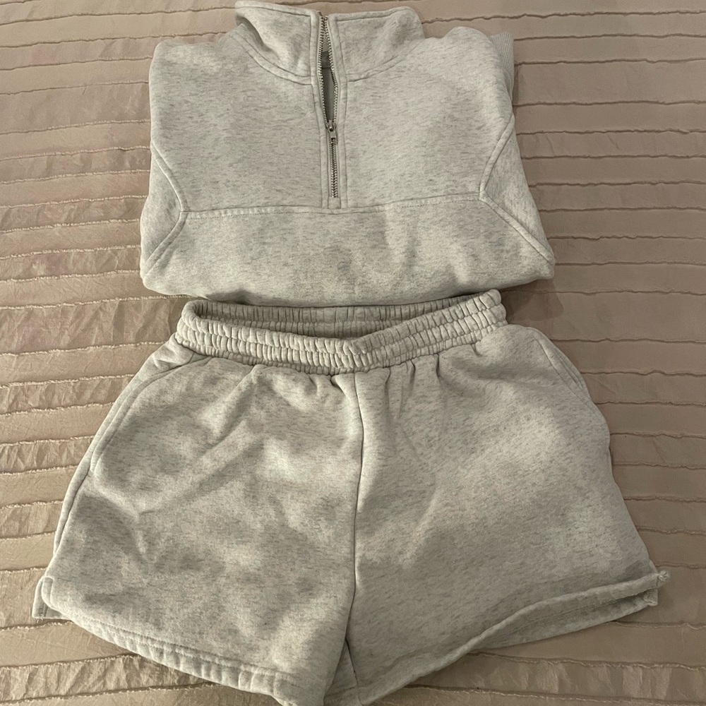 Gray Shorts + Sweatshirt sweat suit